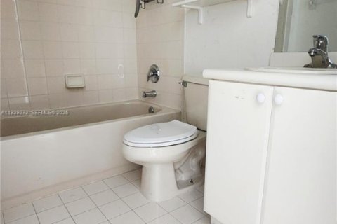 Adosado en alquiler en Homestead, Florida, 3 dormitorios № 1998166 - foto 12