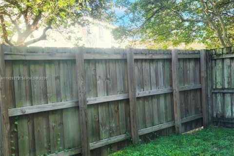 Adosado en alquiler en Homestead, Florida, 3 dormitorios № 1998166 - foto 20