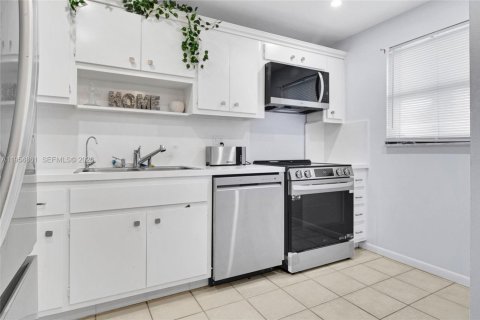 Copropriété à vendre à Boca Raton, Floride: 2 chambres, 98.1 m2 № 2010739 - photo 6