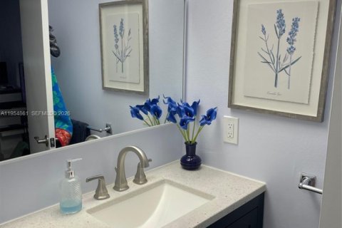 Copropriété à vendre à Boca Raton, Floride: 2 chambres, 98.1 m2 № 2010739 - photo 8