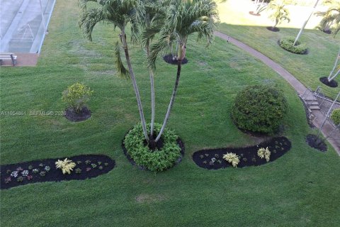 Copropriété à vendre à Boca Raton, Floride: 2 chambres, 98.1 m2 № 2010739 - photo 28