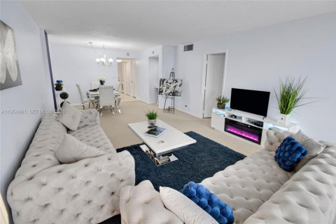 Copropriété à vendre à Boca Raton, Floride: 2 chambres, 98.1 m2 № 2010739 - photo 19