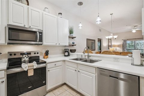Condo in Davenport, Florida, 3 bedrooms  № 2123374 - photo 12