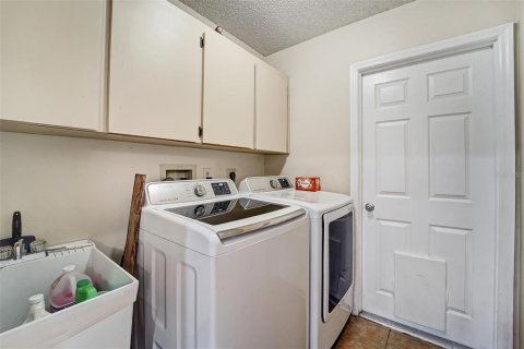 Casa en venta en Spring Hill, Florida, 3 dormitorios, 168.52 m2 № 2135102 - foto 14