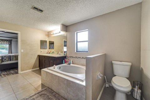Casa en venta en Spring Hill, Florida, 3 dormitorios, 168.52 m2 № 2135102 - foto 19
