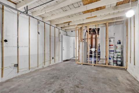 Casa en venta en Hollywood, Florida, 3 dormitorios, 147.25 m2 № 1974319 - foto 26