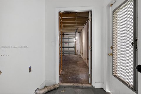 Casa en venta en Hollywood, Florida, 3 dormitorios, 147.25 m2 № 1974319 - foto 24