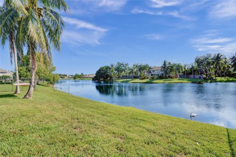 Villa ou maison à vendre à Davie, Floride: 4 chambres, 222.97 m2 № 1974275 - photo 24
