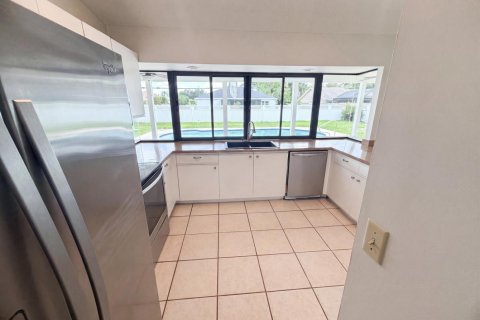 House in Port St. Lucie, Florida 3 bedrooms, 133.41 sq.m. № 2191974 - photo 24