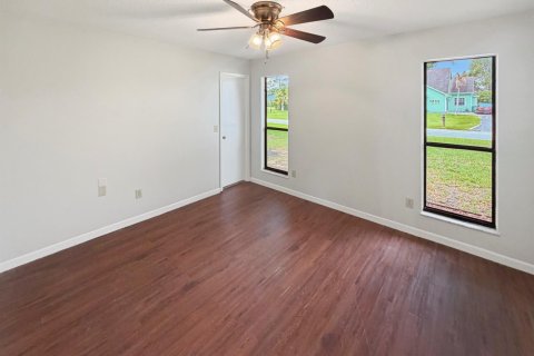 House in Port St. Lucie, Florida 3 bedrooms, 133.41 sq.m. № 2191974 - photo 9