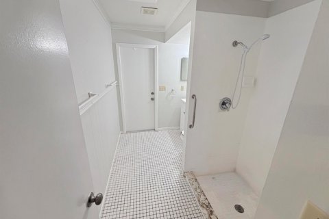 House in Port St. Lucie, Florida 3 bedrooms, 133.41 sq.m. № 2191974 - photo 8