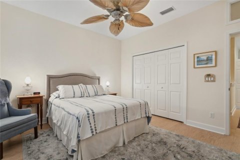 Townhouse in Gulfport, Florida 3 bedrooms, 216.65 sq.m. № 1615038 - photo 21