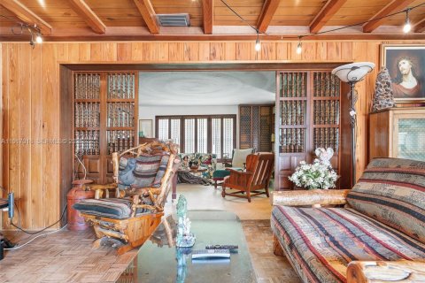 House in Southwest Ranches, Florida 7 bedrooms, 512.36 sq.m. № 2028154 - photo 22