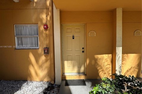 Copropriété à louer à Hialeah, Floride: 1 chambre, 91.23 m2 № 2028671 - photo 5