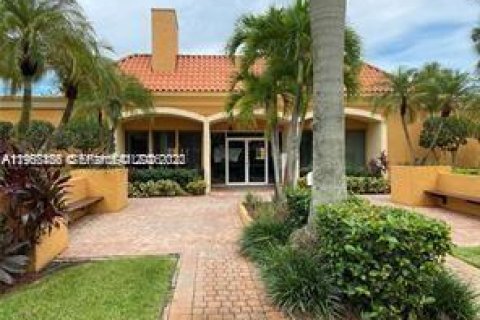 Condo à Hialeah, Floride, 1 chambre № 2028671