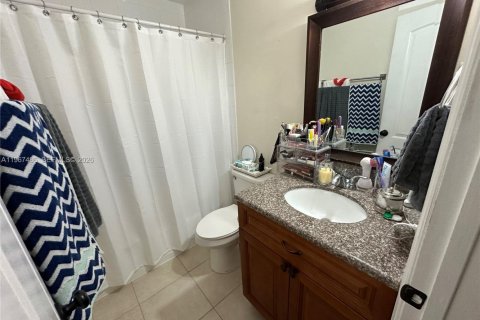 Copropriété à louer à Hialeah, Floride: 1 chambre, 91.23 m2 № 2028671 - photo 14