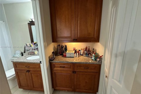 Copropriété à louer à Hialeah, Floride: 1 chambre, 91.23 m2 № 2028671 - photo 13