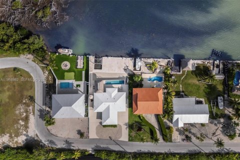 Купить виллу или дом в Биг-Пайн-Ки, Флорида 3 спальни, 171.78м2, № 2082546 - фото 30