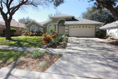 House in Oviedo, Florida 3 bedrooms, 155.89 sq.m. № 2210960
