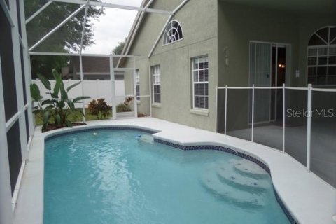House in Oviedo, Florida 3 bedrooms, 155.89 sq.m. № 2210960 - photo 10