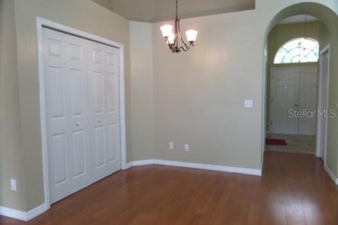 House in Oviedo, Florida 3 bedrooms, 155.89 sq.m. № 2210960 - photo 5