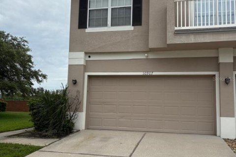 Townhouse in Orlando, Florida 3 bedrooms, 165.37 sq.m. № 2275549