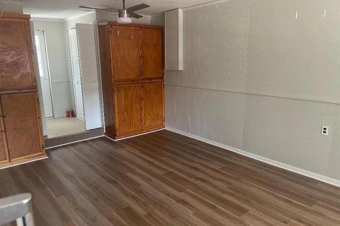 House in Gainesville, Florida 3 bedrooms, 117.89 sq.m. № 2198859 - photo 10