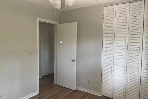House in Gainesville, Florida 3 bedrooms, 117.89 sq.m. № 2198859 - photo 17