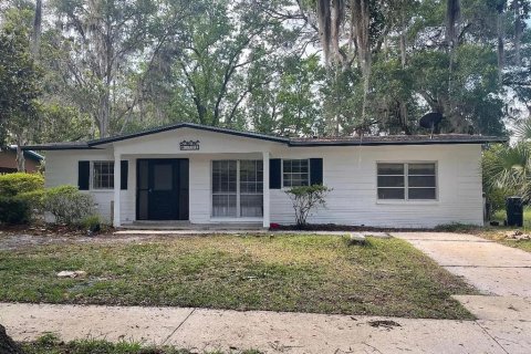 House in Gainesville, Florida 3 bedrooms, 117.89 sq.m. № 2198859