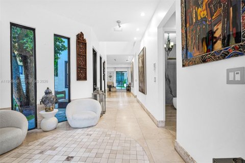 Villa ou maison à vendre à Miami, Floride: 4 chambres, 355.35 m2 № 2026568 - photo 29