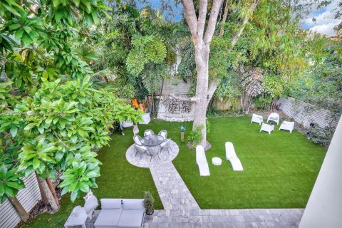 Villa ou maison à vendre à Miami, Floride: 4 chambres, 355.35 m2 № 2026568 - photo 20