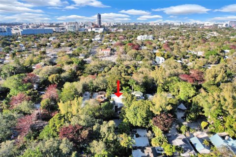 Villa ou maison à vendre à Miami, Floride: 4 chambres, 355.35 m2 № 2026568 - photo 25