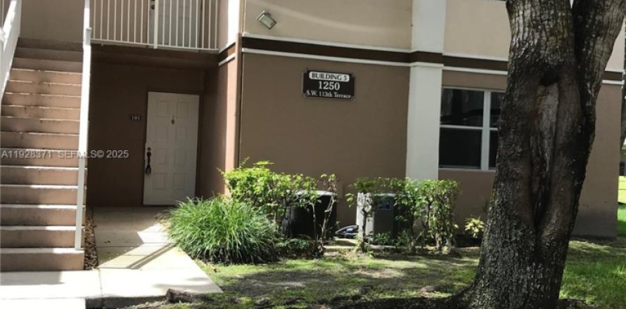 Condo à Pembroke Pines, Floride, 1 chambre № 1987318