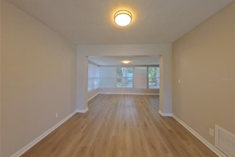 House in Clearwater, Florida 2 bedrooms, 115.01 sq.m. № 1866227 - photo 4