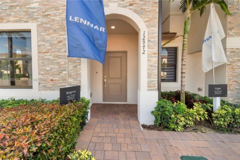 Adosado en venta en Homestead, Florida, 3 dormitorios, 143.53 m2 № 1986443 - foto 2