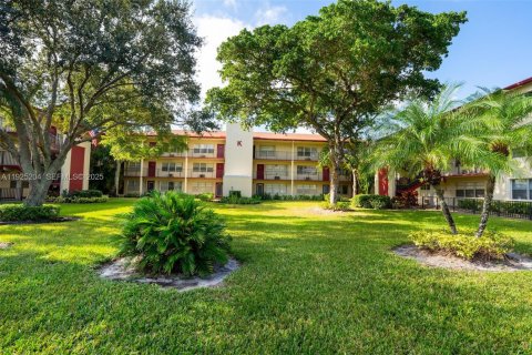 Copropriété à louer à Pembroke Pines, Floride: 1 chambre, 75.34 m2 № 1985747 - photo 23