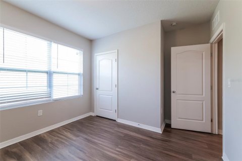 Villa ou maison à louer à Davenport, Floride: 4 chambres, 171.96 m2 № 2167039 - photo 8