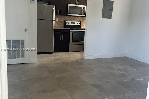 Appartement à louer à Miami, Floride: 1 chambre, 589.46 m2 № 1888107 - photo 3