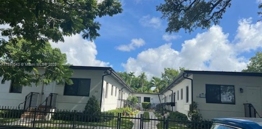 Appartement à Miami, Floride 1 chambre, 589.46 m2 № 1888107