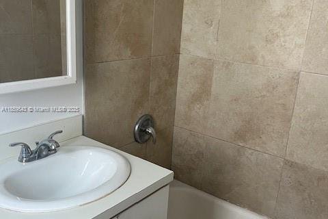 Appartement à louer à Miami, Floride: 1 chambre, 589.46 m2 № 1888107 - photo 9