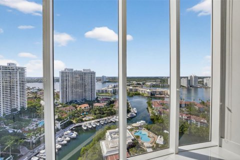 Снять в аренду кондоминиум в Авентура, Флорида 3 спальни, 207.64м2, № 1990572 - фото 20