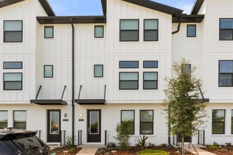 Adosado en Winter Garden, Florida 3 dormitorios, 192.49 m2 № 2099297