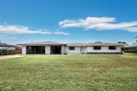 House in Longboat Key, Florida 5 bedrooms, 272.58 sq.m. № 2237040