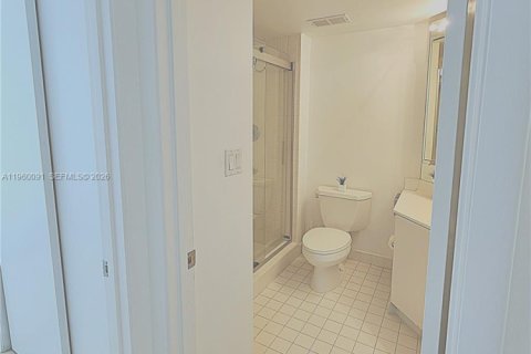 Condo in Aventura, Florida, 2 bedrooms in LANDMARK  № 2024029 - photo 26