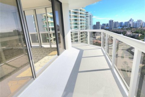 Condo in Aventura, Florida, 2 bedrooms in LANDMARK  № 2024029 - photo 4