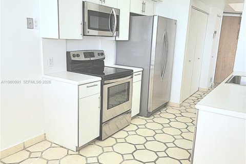 Condo in Aventura, Florida, 2 bedrooms in LANDMARK  № 2024029 - photo 15
