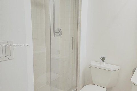 Condo in Aventura, Florida, 2 bedrooms in LANDMARK  № 2024029 - photo 27