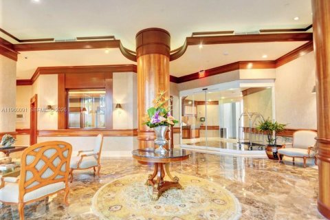 Condo in Aventura, Florida, 2 bedrooms in LANDMARK  № 2024029 - photo 29