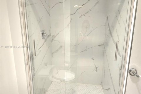 Condo in Aventura, Florida, 2 bedrooms in LANDMARK  № 2024029 - photo 22