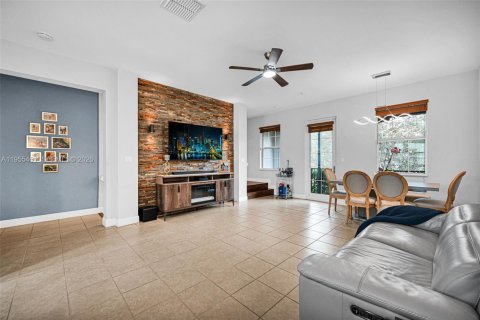 Adosado en venta en Miramar, Florida, 2 dormitorios, 163.51 m2 № 2009892 - foto 7